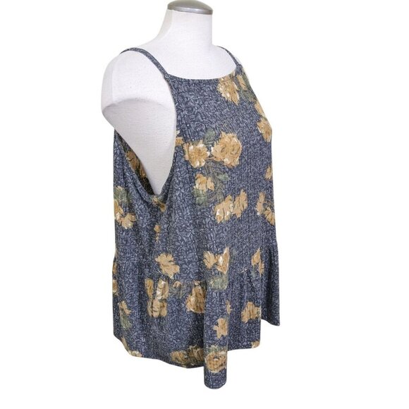 Floral Print Women's Top - Picture 2 of 6